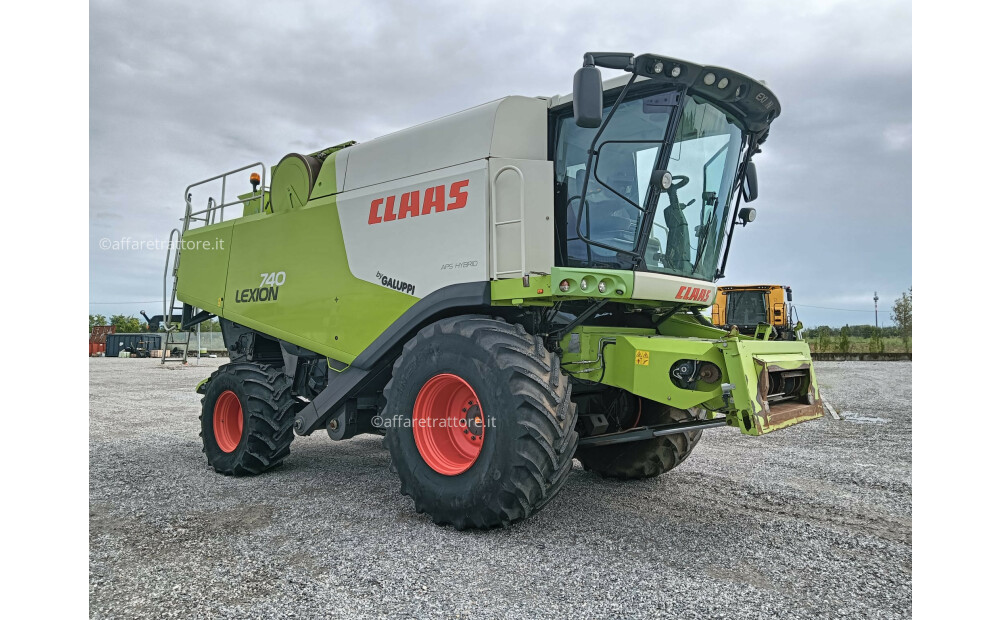 Claas LEXION 740 Usado - 15