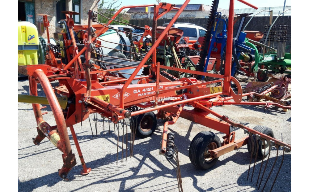 Kuhn GA 4121 GM Usado - 4