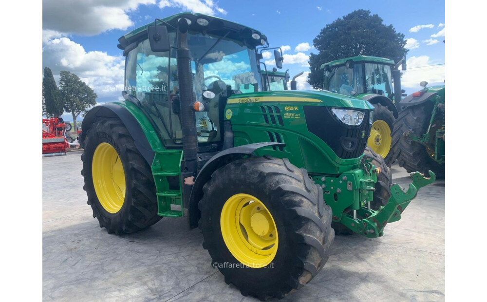 John Deere 6115R Usado - 2