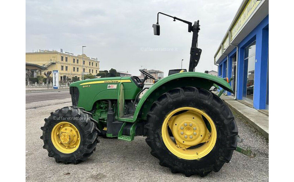 John Deere 5065 E Usato - 11