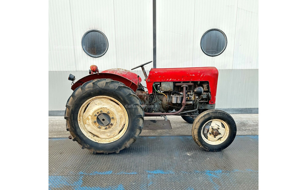 Tractor Busatto 440 - 35 CV - 13