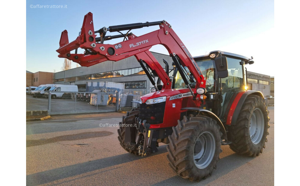 Massey Ferguson 4708M Usado - 3