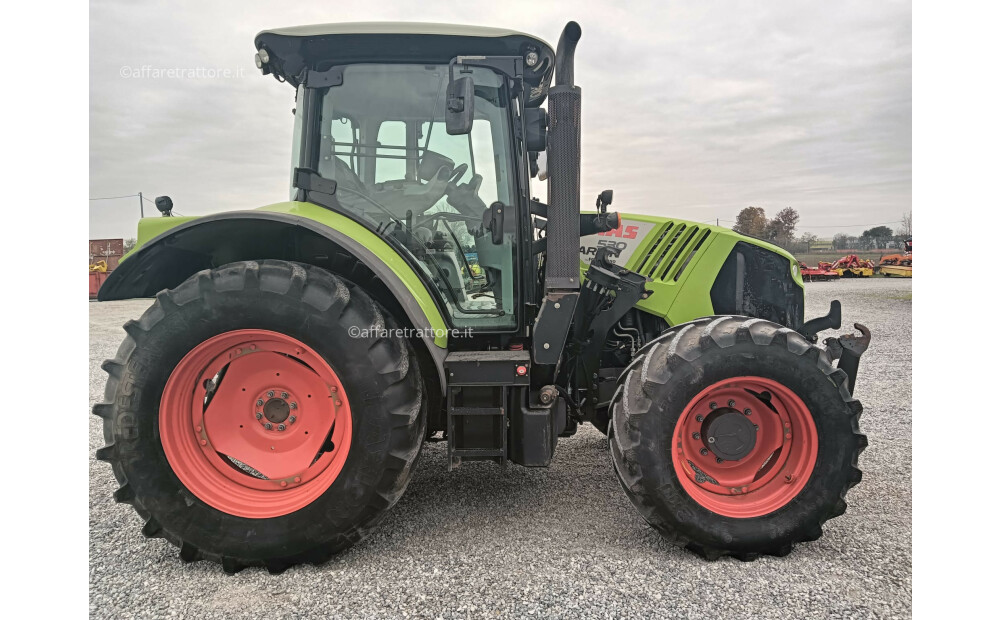 Claas ARION 530 Usado - 4