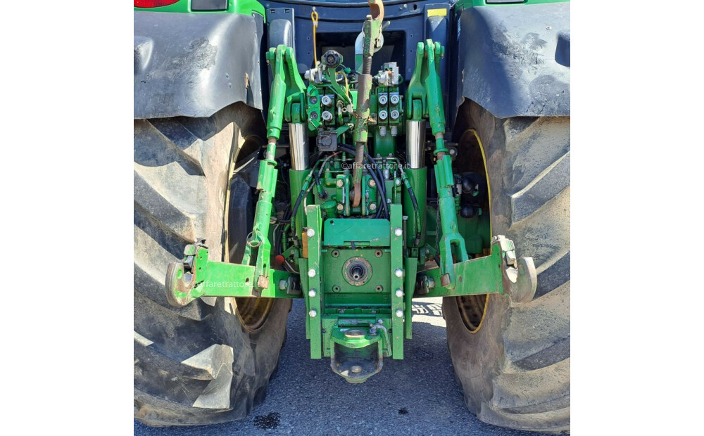 John Deere 6210R Usado - 6