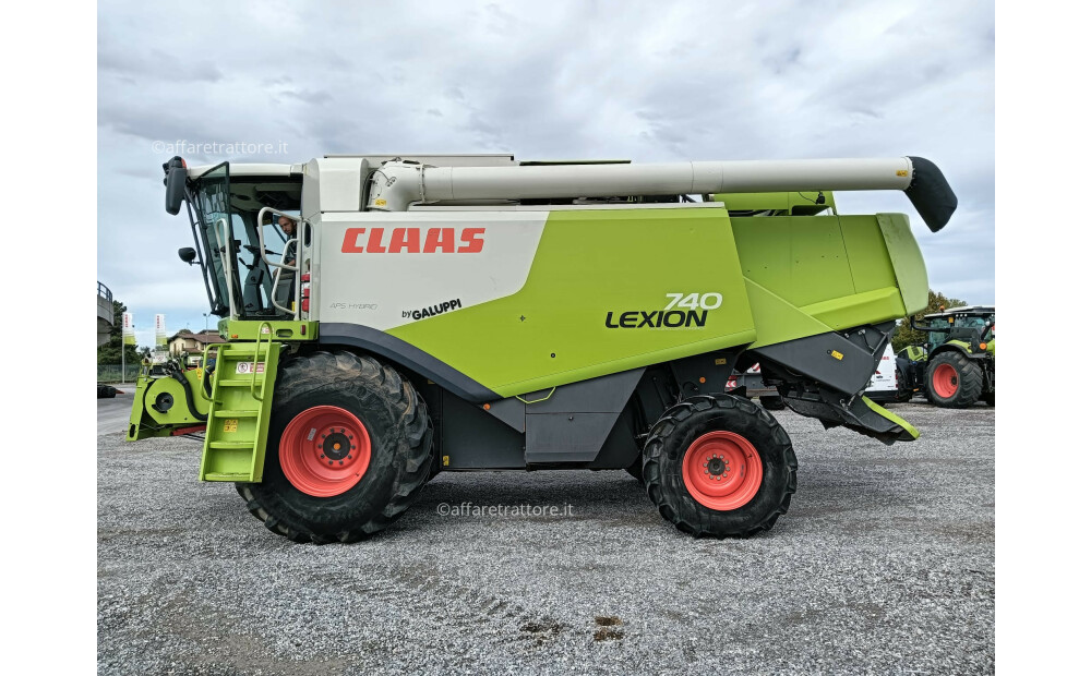 Claas LEXION 740 Usado - 13