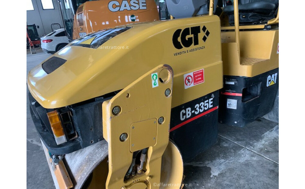 Caterpillar cb335-e Usado - 2