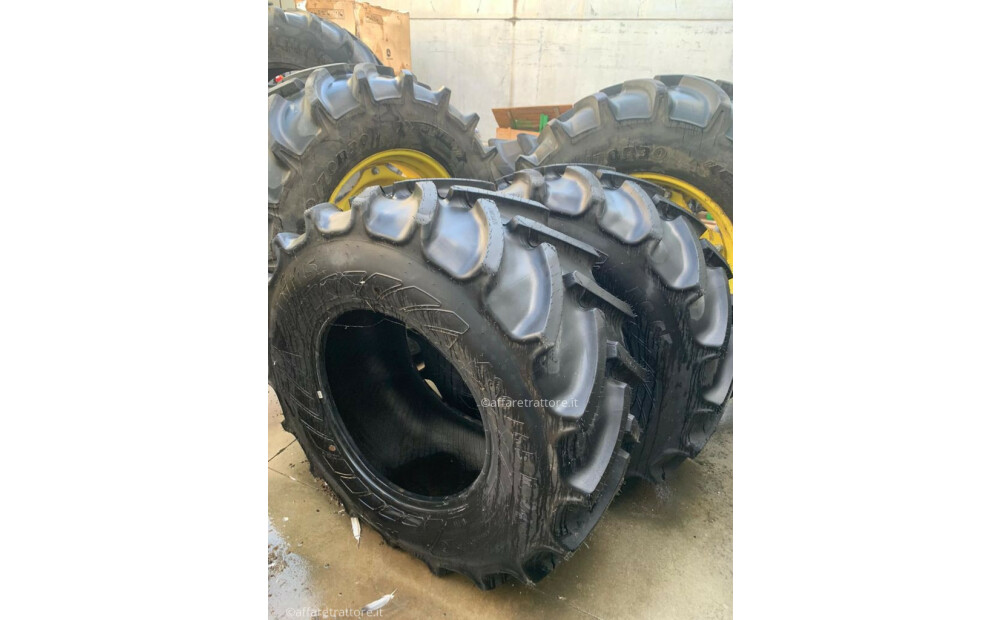 Mitas 480/65R24 Usado - 2