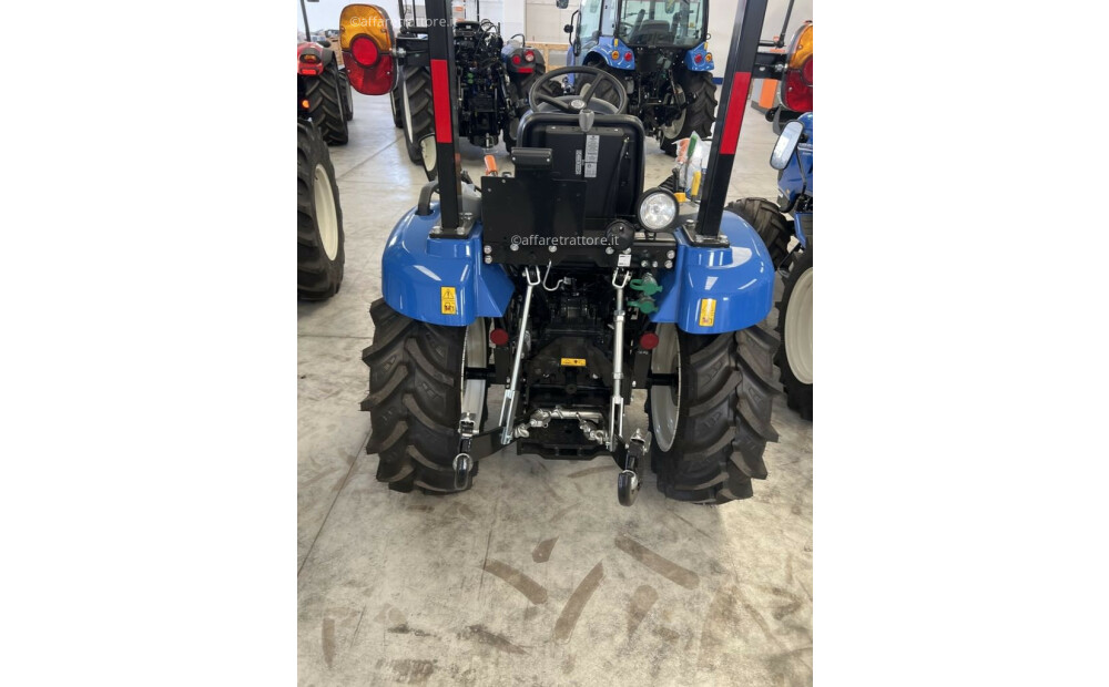 New Holland BOOMER 25 Nuevo - 4