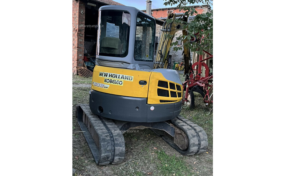 New Holland E50D Usado - 3