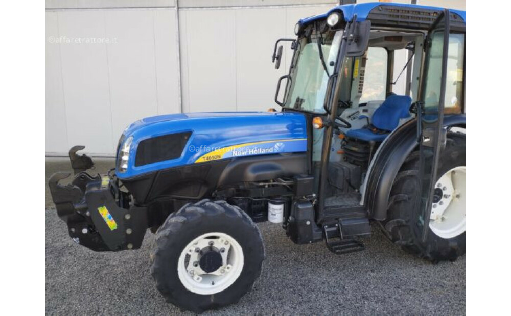 New Holland T4050 N Usado - 10