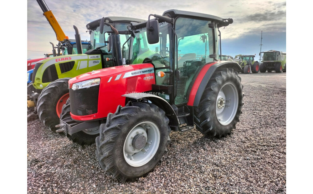 Massey Ferguson MF 4709 Usado - 4