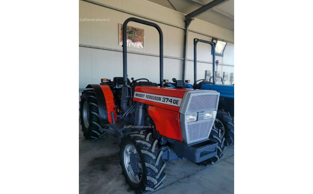 Massey Ferguson 374GE Usado - 2