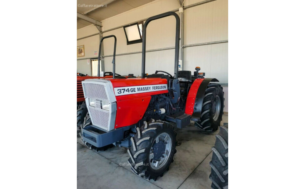 Massey Ferguson 374GE Usado - 1