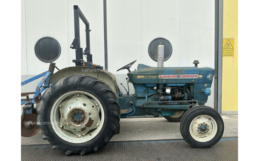 Tractor Ford 3000 - 50 CV - 14