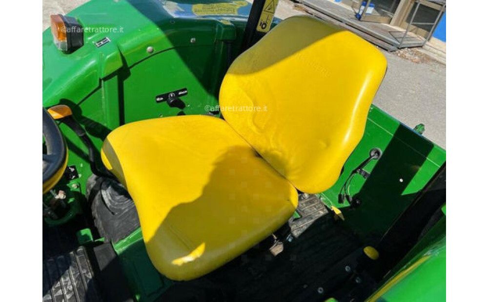 John Deere 5055 E Usato - 4