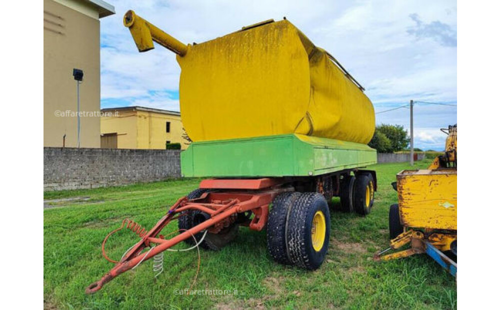 Tolva de grano de 3 ejes - sinfín de descarga Usado - 3