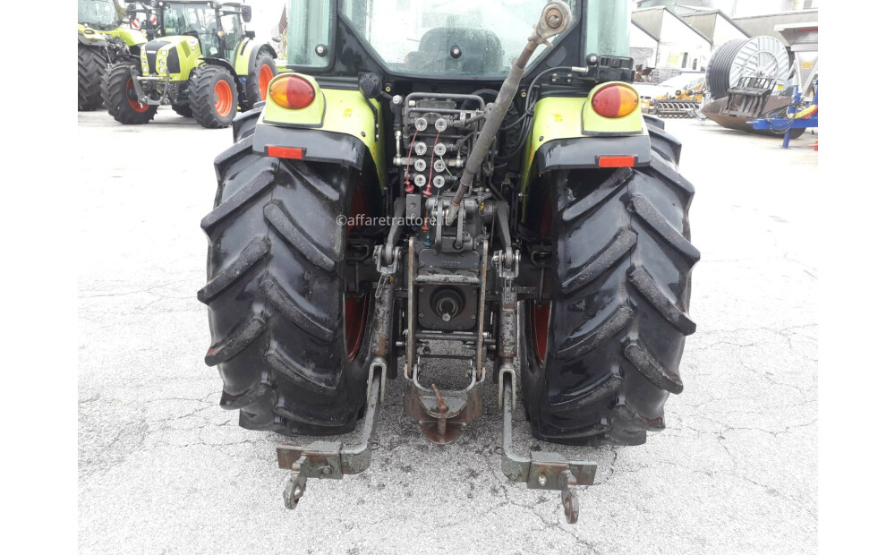 Tractor CLAAS NEXOS 240 VL / 958 - 7