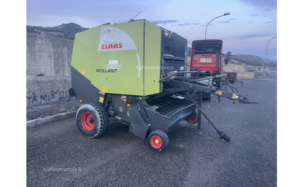 Claas ROLLANT 260 Usado - 2