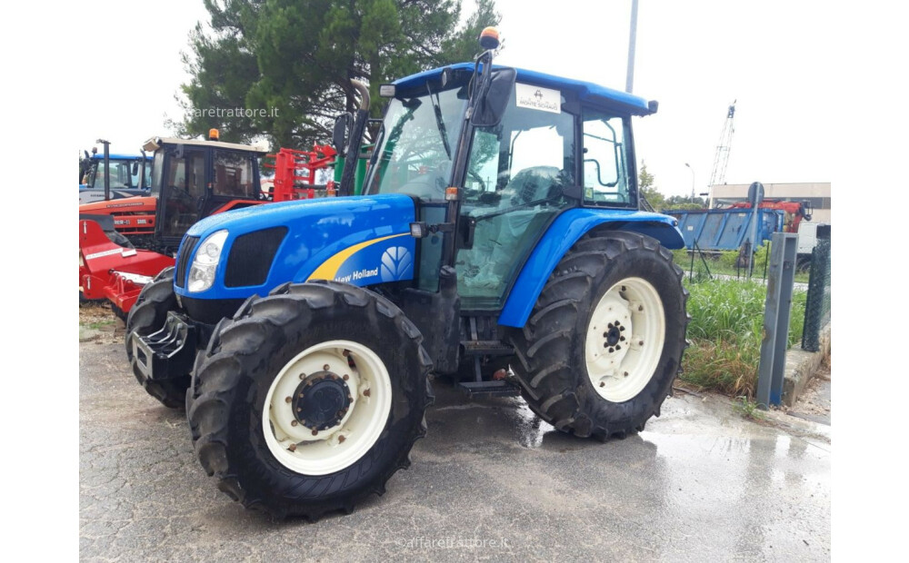 New Holland TL100/A Usado - 4