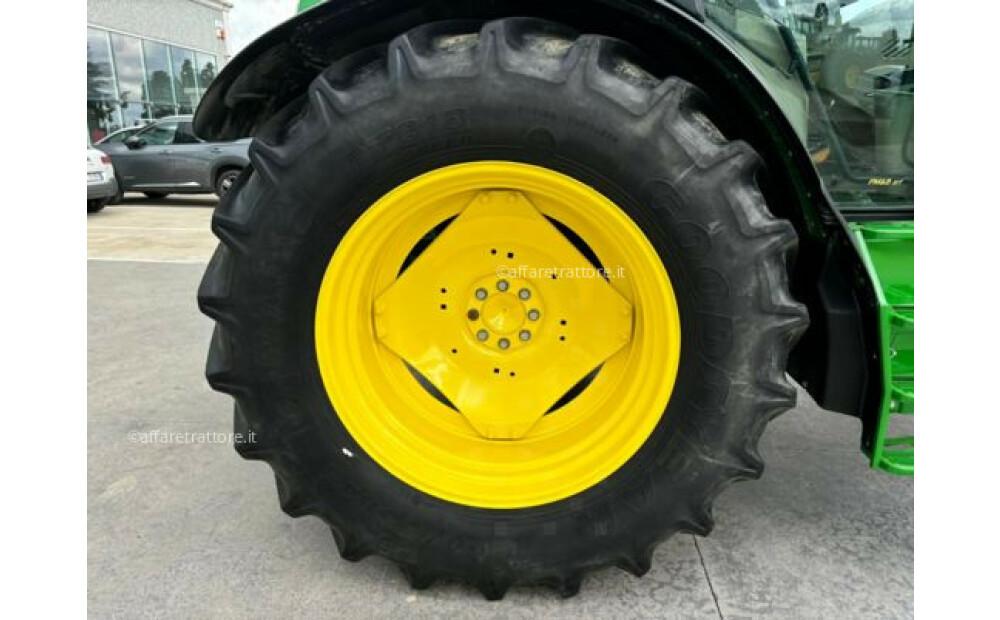 John Deere 6115R Usado - 6