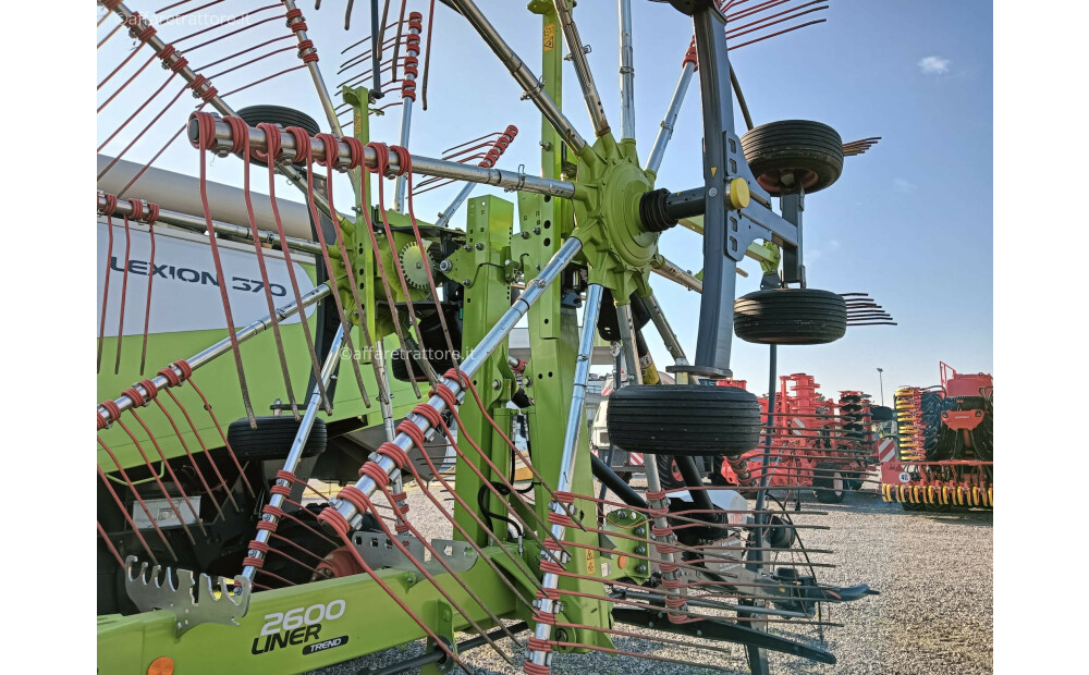 Claas LINER 2600 TREND Usado - 2