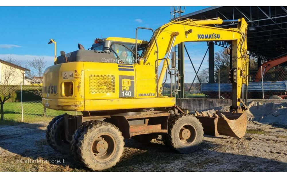 Komatsu PW140-7 Usado - 1