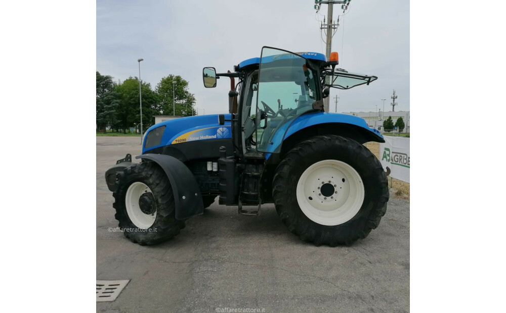 New Holland T6090 Usado - 4