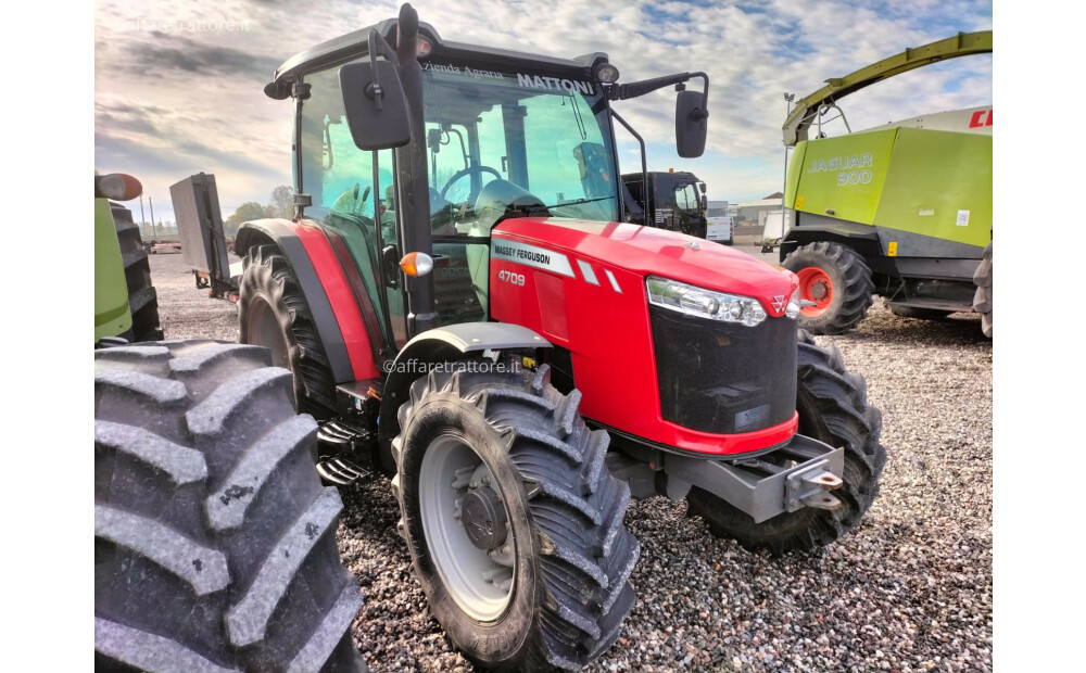 Massey Ferguson MF 4709 Usado - 1