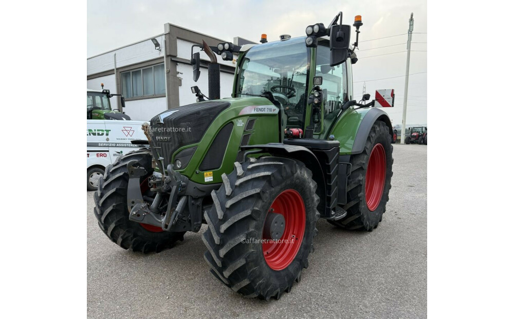 Fendt 718 vario S4 Usado - 1