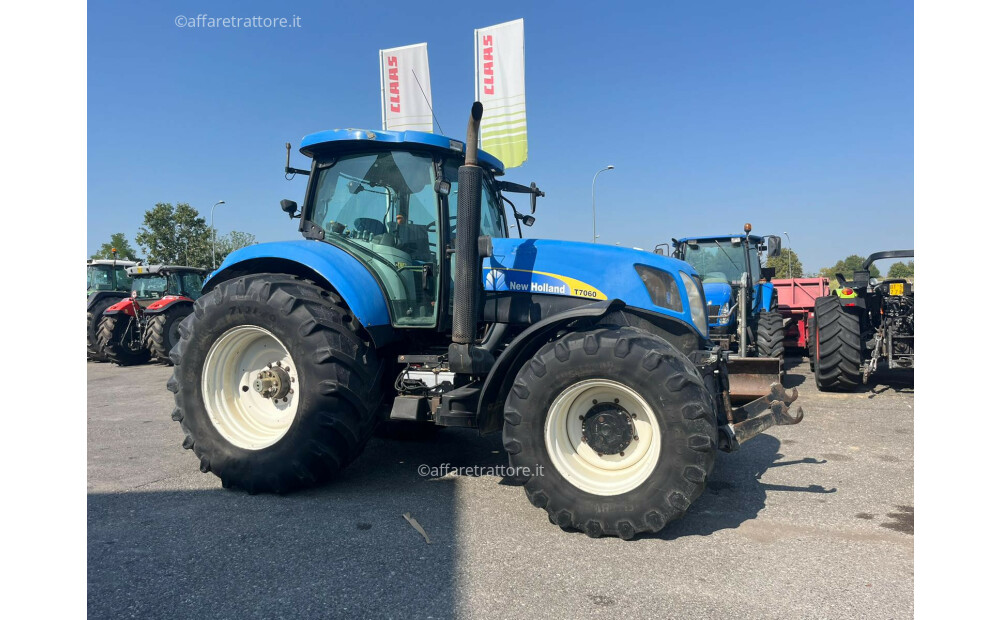 New Holland T7060 Usado - 12