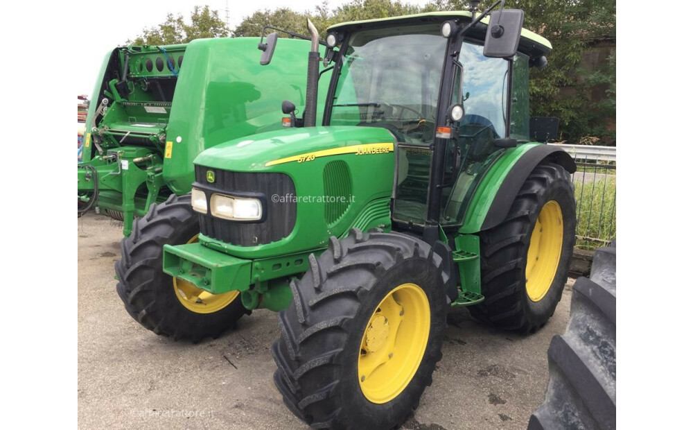 John Deere 5720 Usado - 2