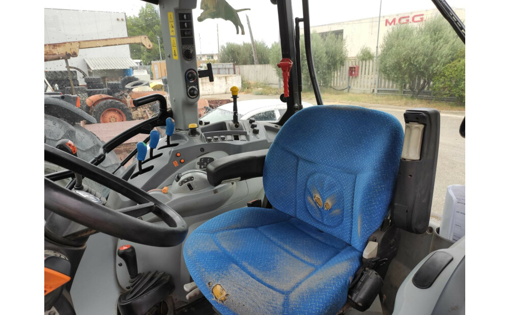 Tractor New Holland T5 105 usado - 7