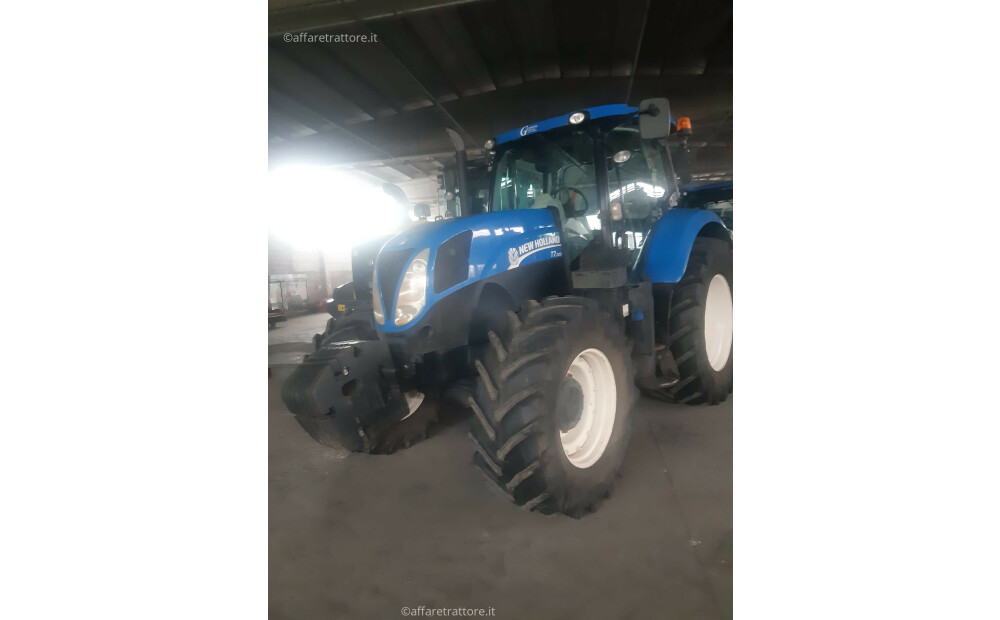 New Holland T7.200 Usado - 1