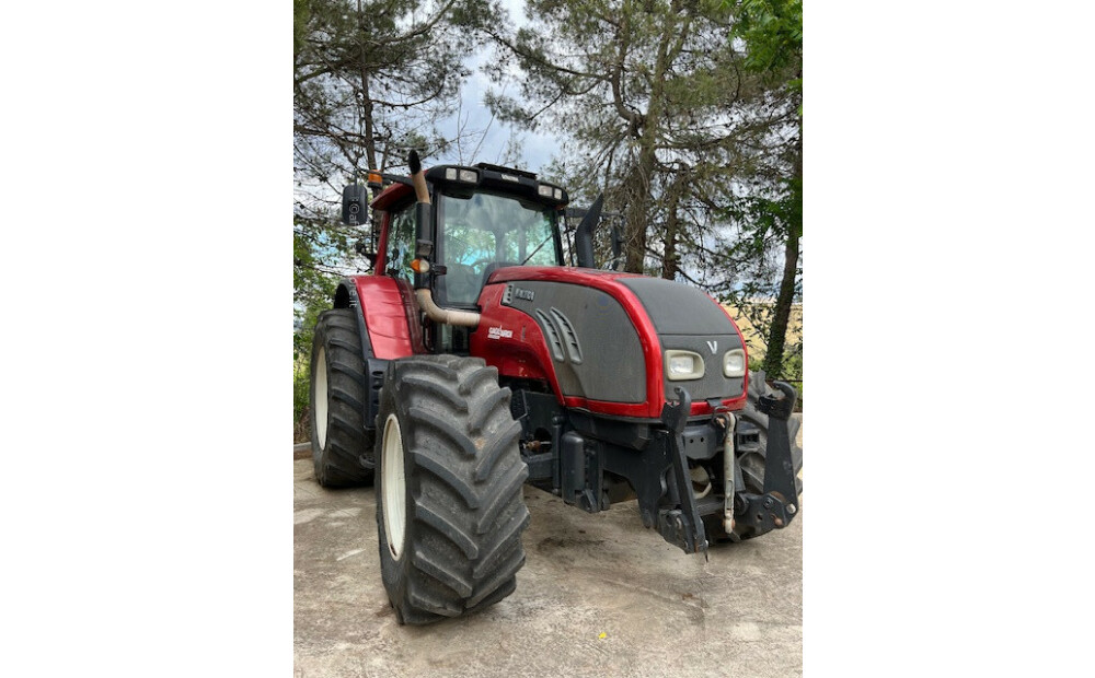 Valtra T152 Usado - 1