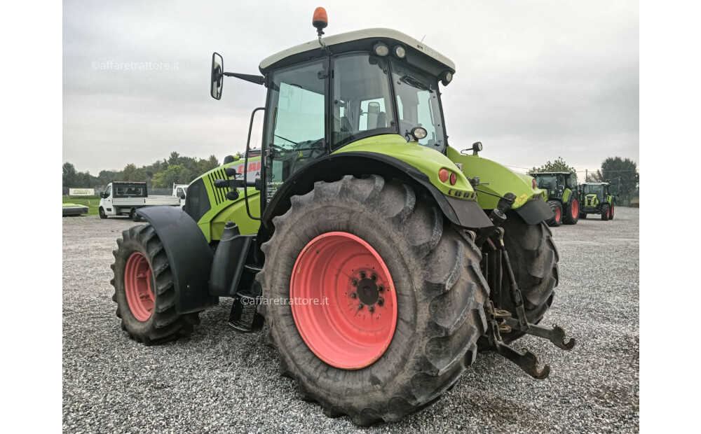 Claas AXION 820 Usado - 16