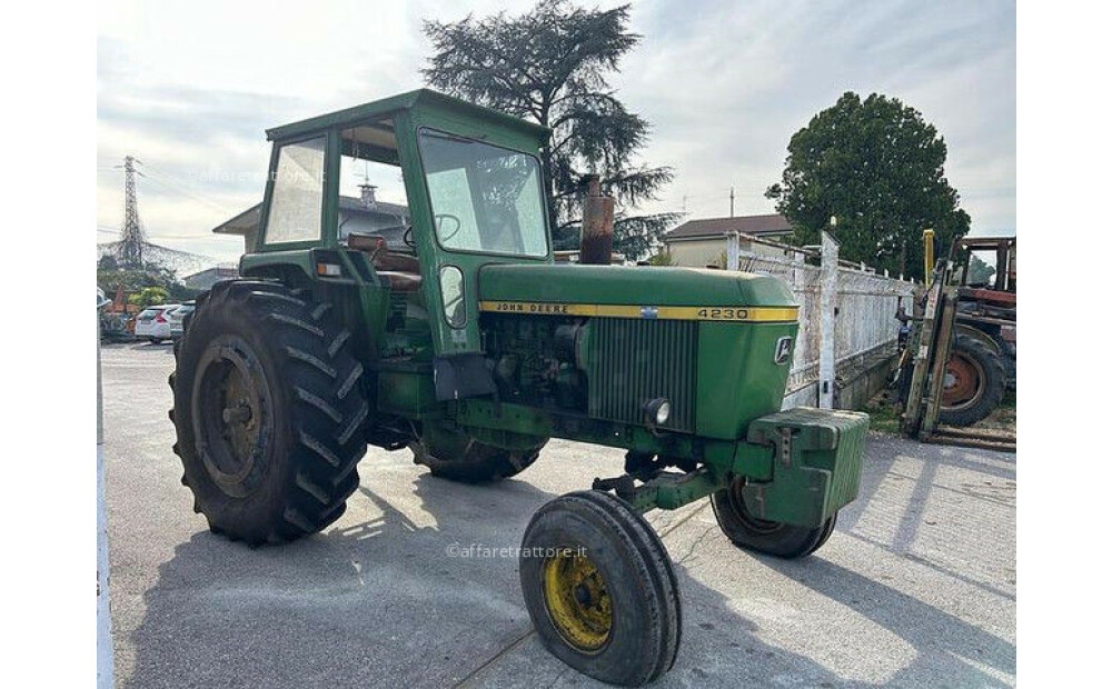 John Deere 4230 Usado - 3