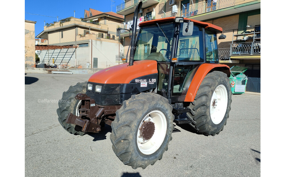 New Holland L85 Usado - 5