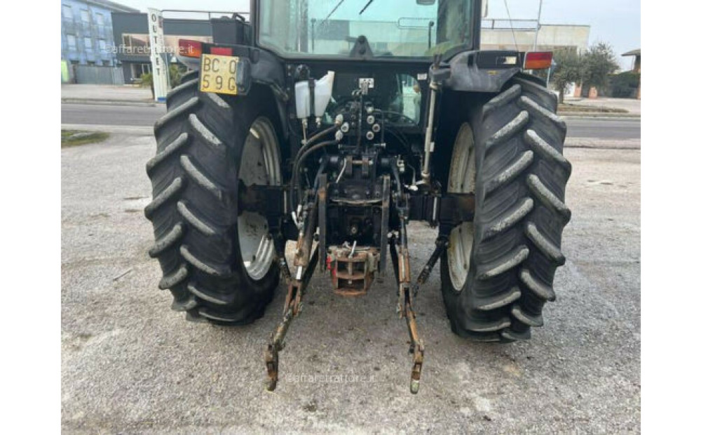 New Holland T 4040 Usato - 9