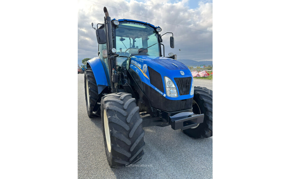 Tractor New Holland T5 105 usado - 4