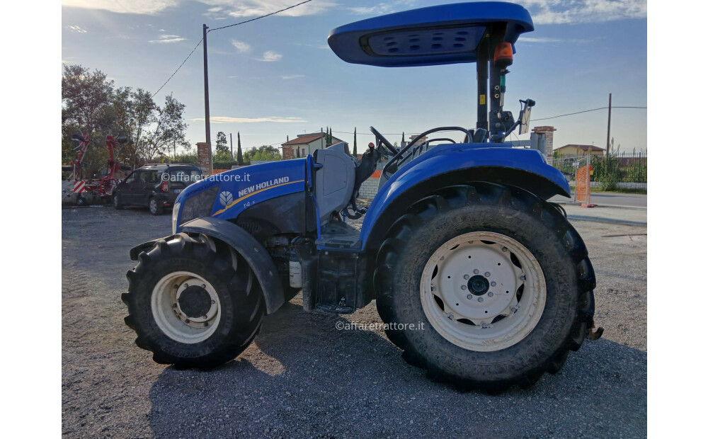 New Holland T4.75 Usado - 9