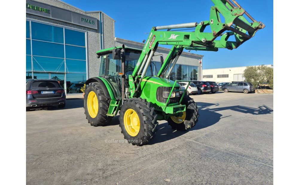 John Deere 5720 Usado - 1