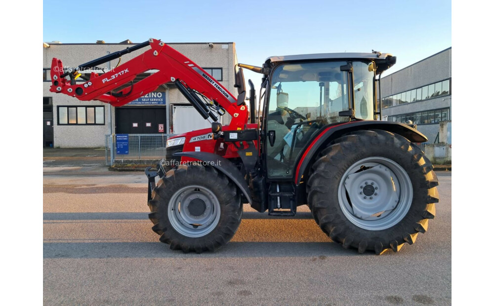 Massey Ferguson 4708M Usado - 2