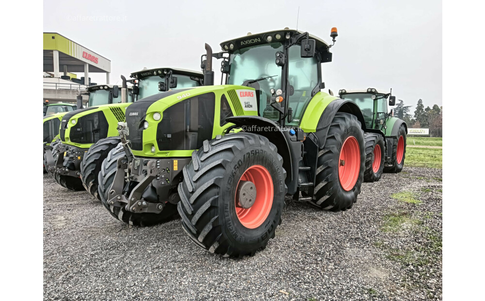 Claas AXION 940 Usado - 16