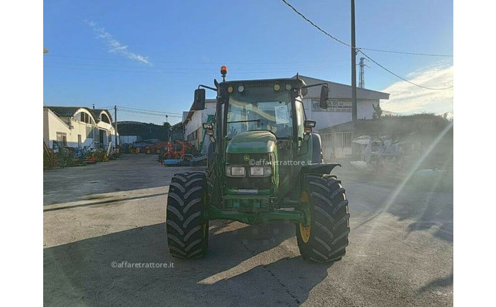 John Deere 5820 Usado - 16