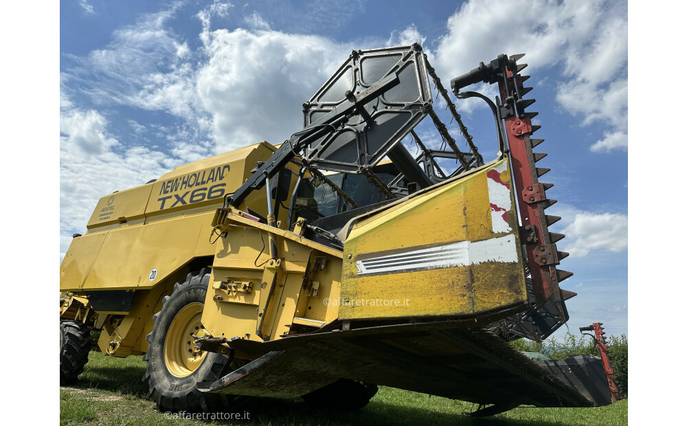 New Holland TX 66 Usado - 1