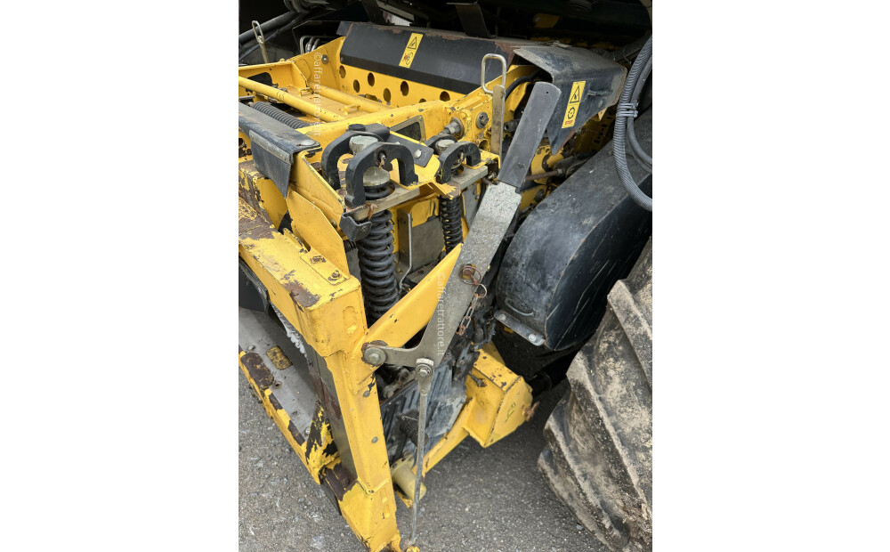 New Holland FR 9050 Usado - 4