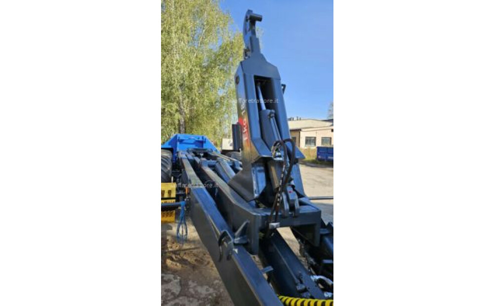 EkoAgri Hakenliftanhänger / Remolque con gancho / Remorque porte caisson / Remolque con gancho 18 t Nuevo - 9