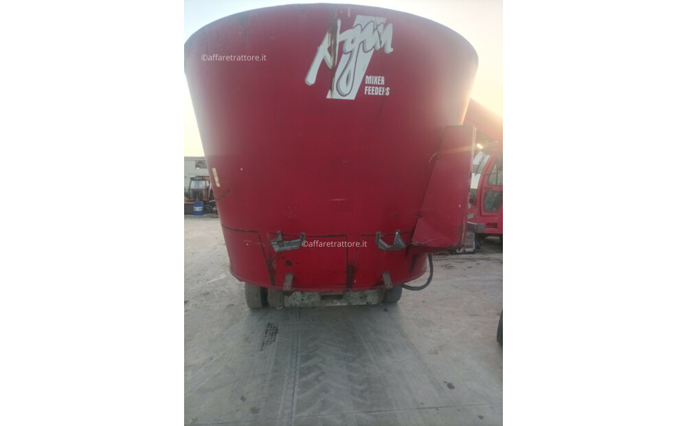 Agm Unifeed W240 Usado - 4