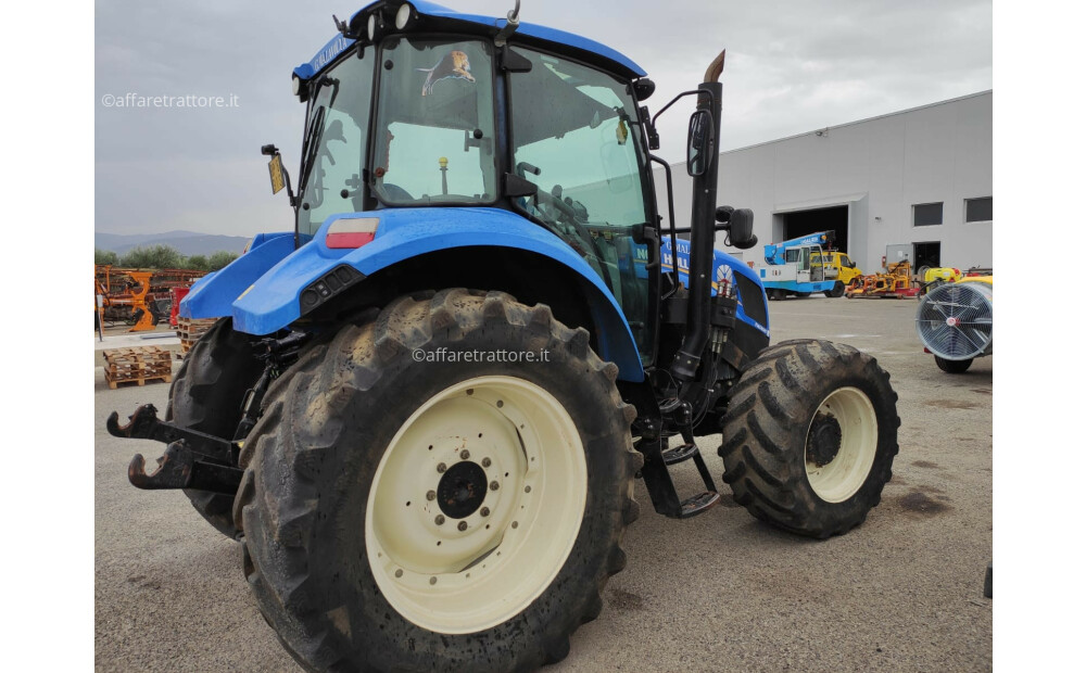 Tractor New Holland T5 105 usado - 4