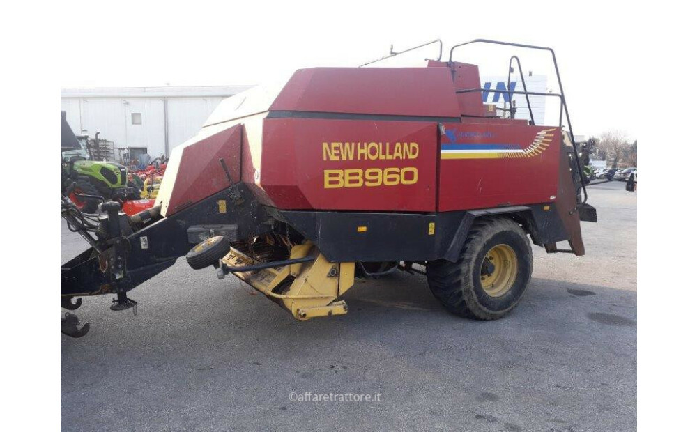 Empacadora New Holland BB 960 S - 11